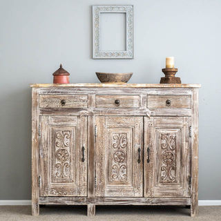 Nehrika Sideboard