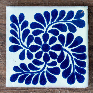 Hoja Azul Talavera Tile 