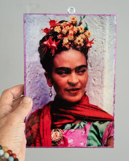 Medium Frida Kahlo Plaque 11