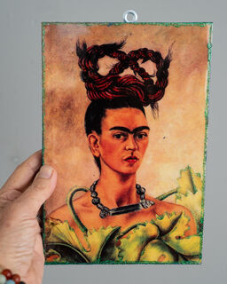 Medium Frida Kahlo Plaque 21