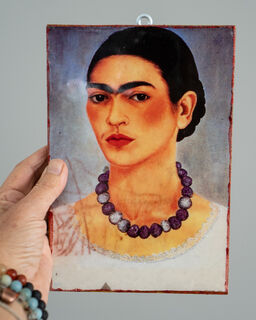 Medium Frida Kahlo Plaque 28