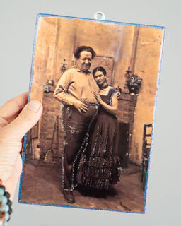 Medium Frida Kahlo Plaque 35