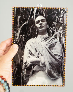 Medium Frida Kahlo Plaque 40