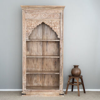 Munsyari Bookshelf