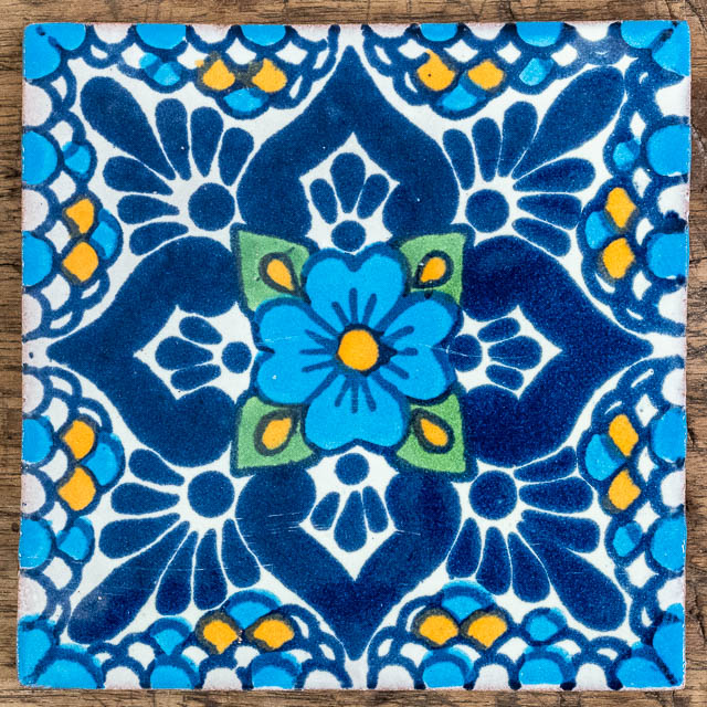 Flores Azul Tile