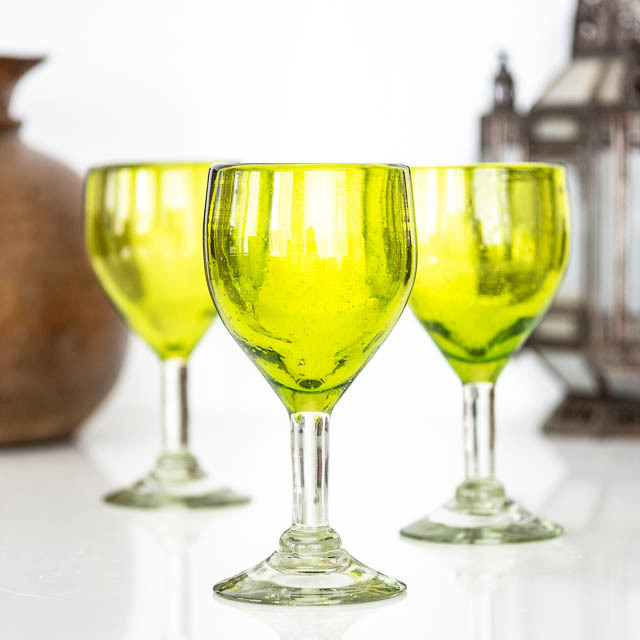 Verde Wine Glass