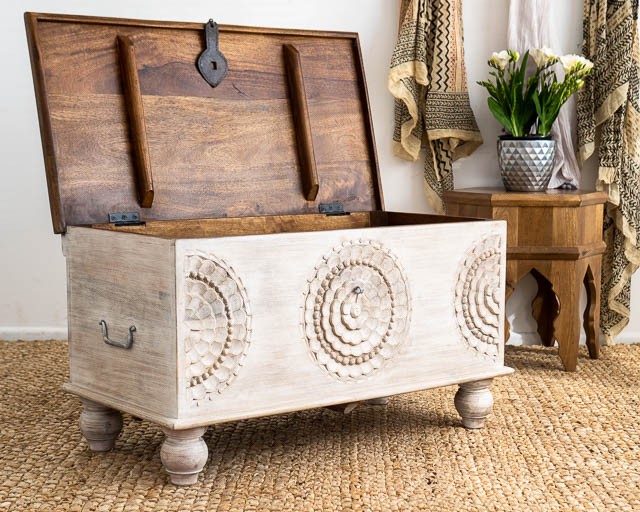 Fantastic furniture blanket box clearance