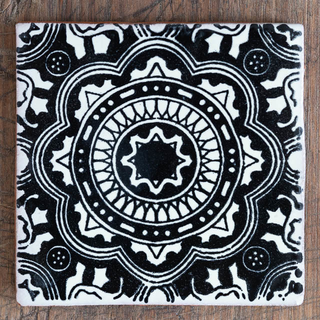 Rosario Black Tile