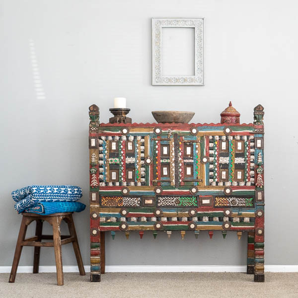 Traditional Colourful Indian Damchiya