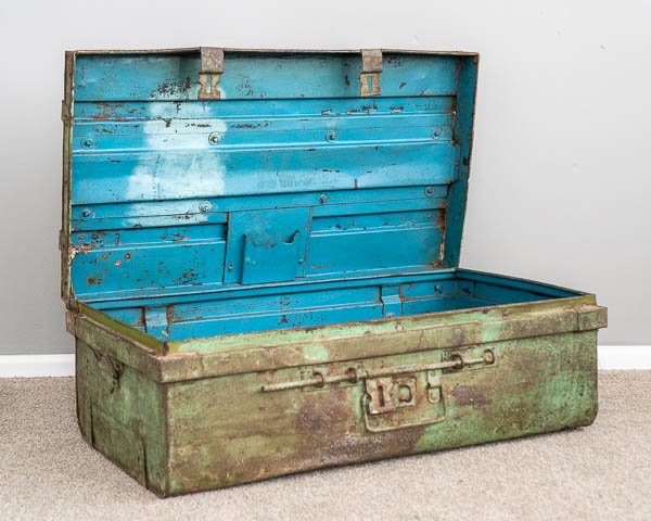 Old metal suitcase sales