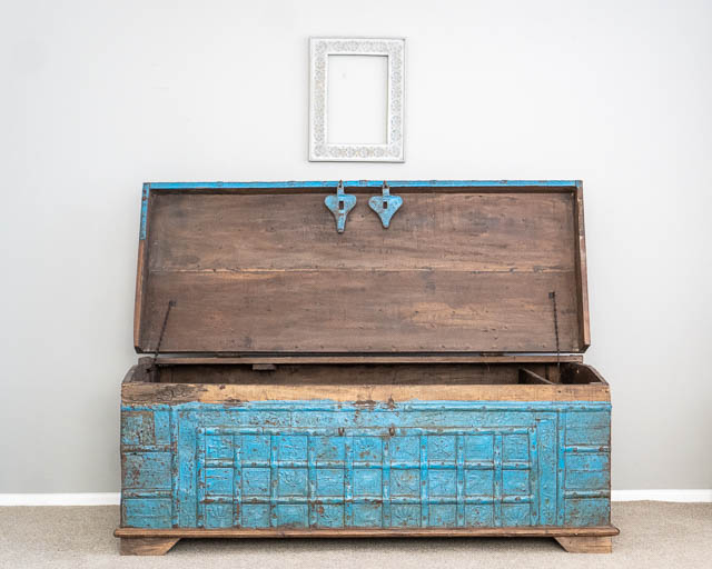 Deep online blanket box