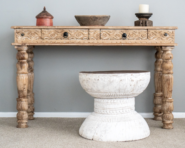 Vintage Ukhali Stool White D