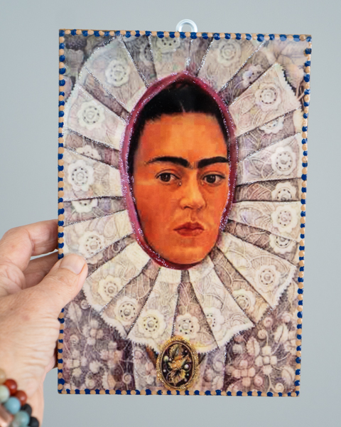 Medium Frida Kahlo Plaque 30