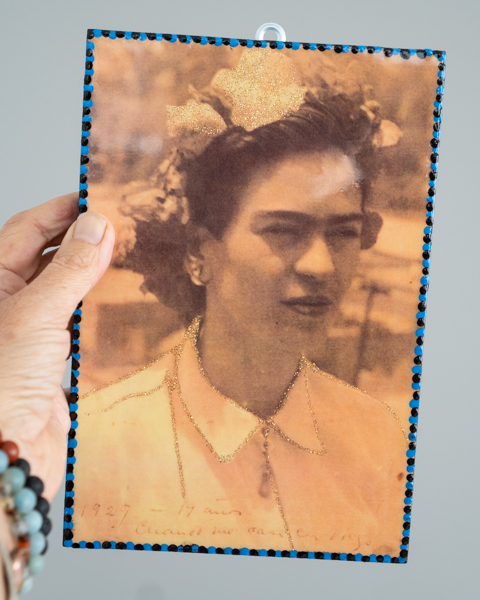 Medium Frida Kahlo Plaque 37