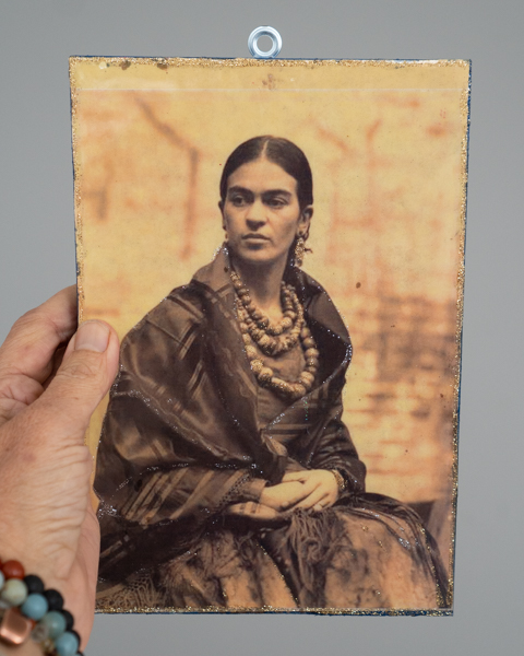 Medium Frida Kahlo Plaque 46