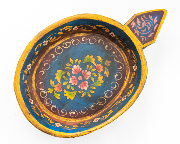 Painted Wooden Parat Bowl 1