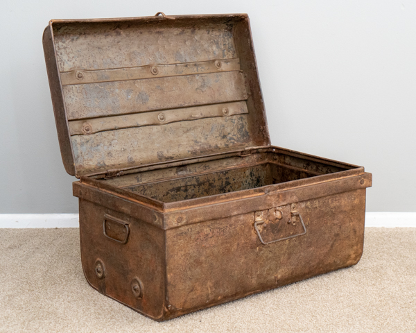 Large Vintage Indian Metal Suitcase 7