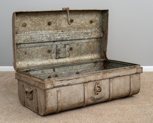 Large Vintage Indian Metal Suitcase 9