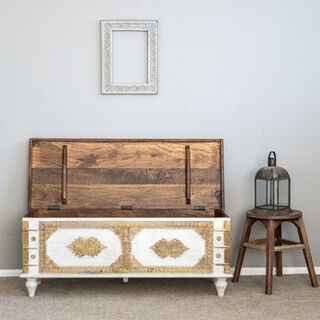 Brass Detailed Blanket Box