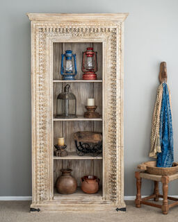 Yanala Bookshelf