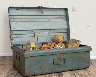 Large Vintage Indian Metal Suitcase 3