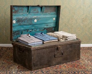 Large Vintage Indian Metal Suitcase 6