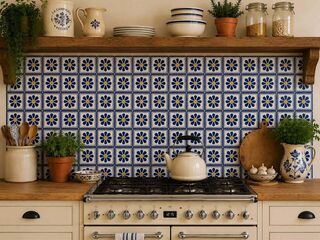 Daisy Tiled Kitchen Splashback